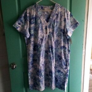 Miss Elaine Blue Floral Chemise